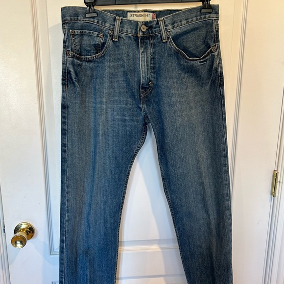 Men’s Levi’s 34 x 34 505 jeans. These are like new. Worn just a couple of times. - Picture 5 of 11